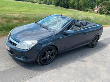 Astra cabrio 1.6 benzine - zo meenemen/keuring mogelijk beschikbaar voor biedingen