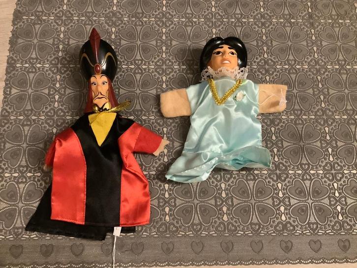 Disney Alladin verschillende handpoppen (20-28 cm), Kinderen en Baby's, Speelgoed | Poppen, Zo goed als nieuw, Overige typen, Ophalen of Verzenden