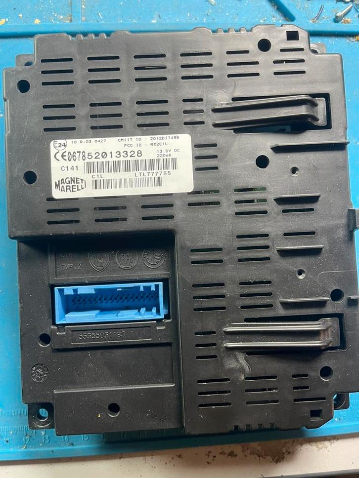 BLUE AND ME FIAT 500 et autres….réparation, Auto-onderdelen, Dashboard en Schakelaars, Fiat, Ophalen of Verzenden