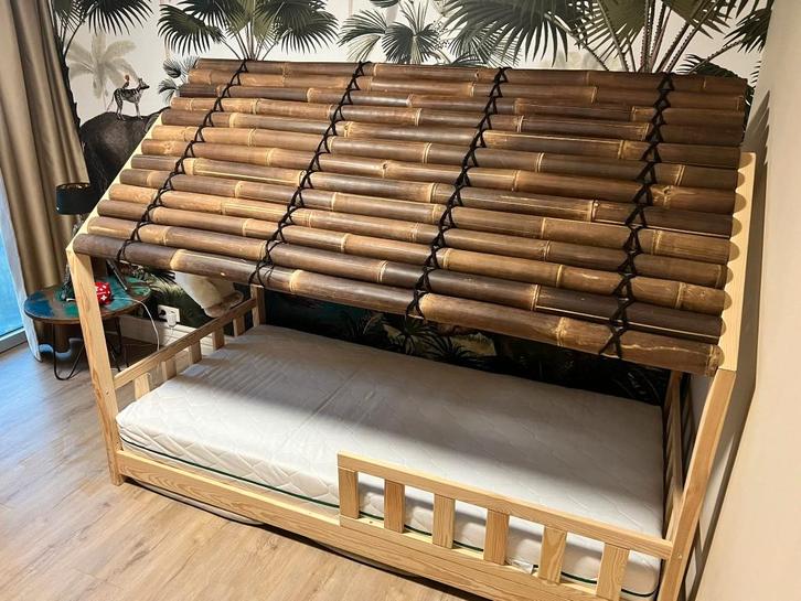 Uniek Huisbed met Bamboe Dak (Inclusief Matras!), Kinderen en Baby's, Kinderkamer | Bedden, Gebruikt, 180 cm of meer, 100 cm of meer