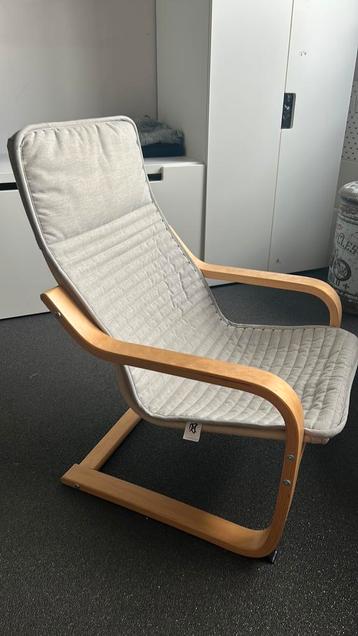 Kinder fauteuil beschikbaar voor biedingen