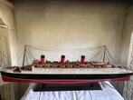 Modelboot Queen Mary (met verlichting), Hobby & Loisirs créatifs, Modélisme | Bateaux & Navires, Comme neuf, Enlèvement