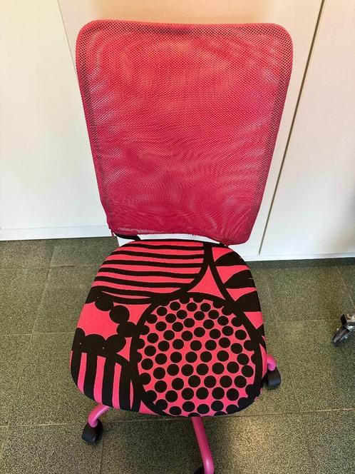 Roze bureaustoel, Huis en Inrichting, Bureaustoelen, Zo goed als nieuw, Bureaustoel, Roze, Ergonomisch, Ophalen of Verzenden