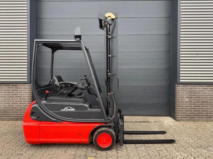 Linde E16C-02 1,6 ton elektrische heftruck (bj 2004), Zakelijke goederen, Machines en Bouw | Heftrucks en Intern transport, Heftruck