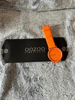 Montre Oozoo vintage orange 44 mm, Bijoux, Sacs & Beauté, Autres marques, Enlèvement ou Envoi, Cuir, Autres matériaux
