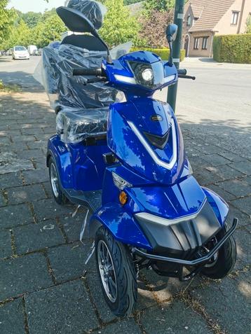 Elektrische scootmobiel ROLLIX 25kmu meer info 0488826971  beschikbaar voor biedingen