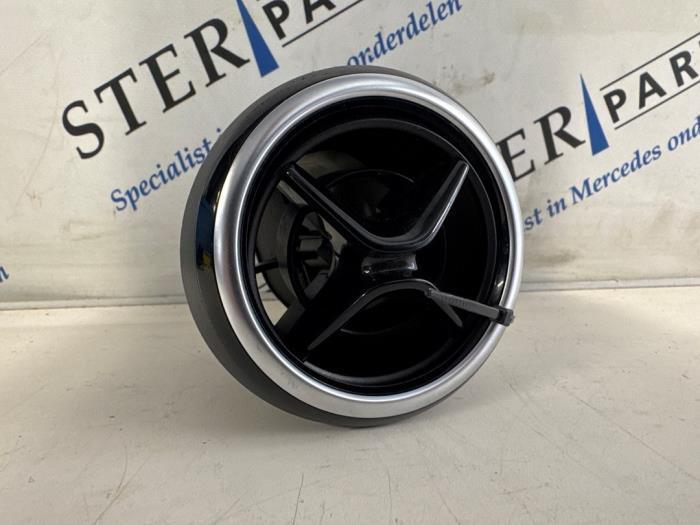 Luchtrooster Dashboard van een Mercedes B-Klasse, Auto-onderdelen, Dashboard en Schakelaars, Mercedes-Benz, Gebruikt, 3 maanden garantie