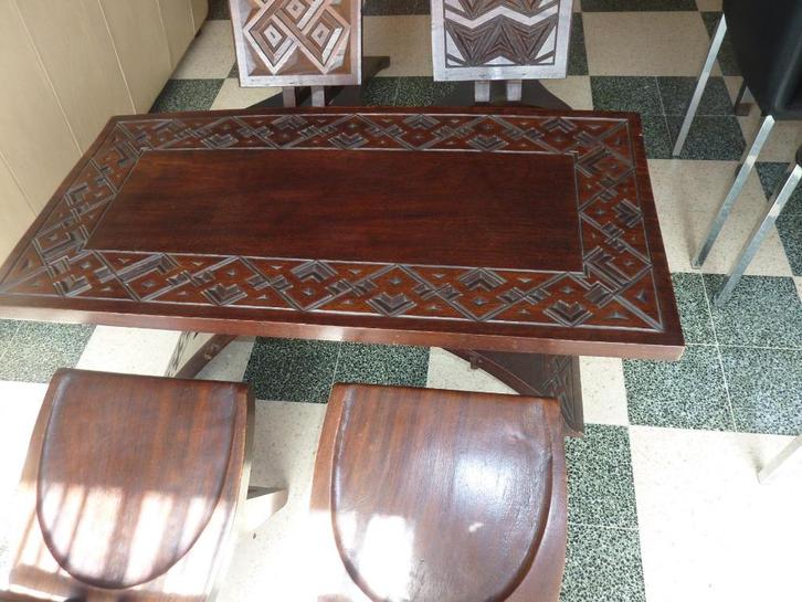 Congolese tafel en 4 stoelen, Antiek en Kunst, Kunst | Niet-Westerse kunst, Ophalen