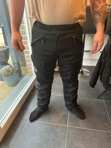 Pantalon moto Büse beschikbaar voor biedingen