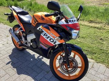 Honda cbr 125r bj2012 in topstaat rijbewijs b  beschikbaar voor biedingen
