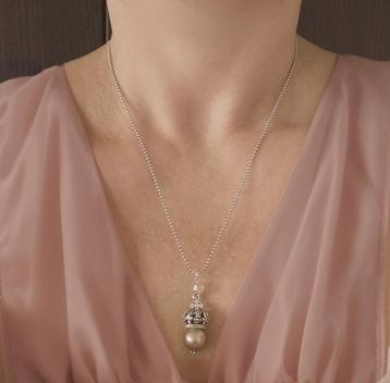 Dolce Luna Hanger Ketting beschikbaar voor biedingen