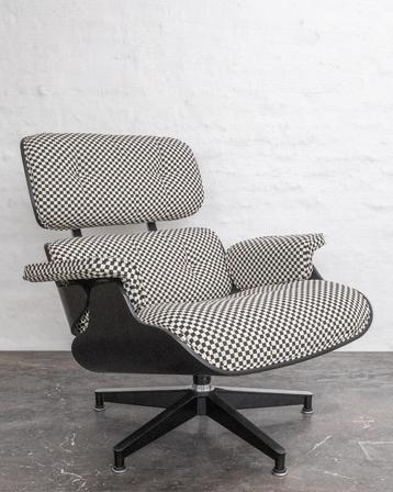Eames Herman Miller Lounge Chair Alexander Girard checker  beschikbaar voor biedingen