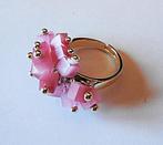AVON: Prachtige ring, uniek voor ons, Handtassen en Accessoires, Ringen, Nieuw, Ophalen of Verzenden, Roze, Dame