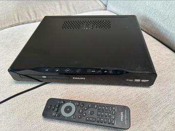 Dvd cd speler Philips met surround systeem beschikbaar voor biedingen