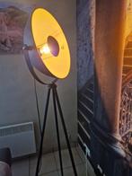 Vloerlamp, sfeerlamp industriële stijl, Huis en Inrichting, Lampen | Vloerlampen, Ophalen, 100 tot 150 cm, Zo goed als nieuw, Metaal