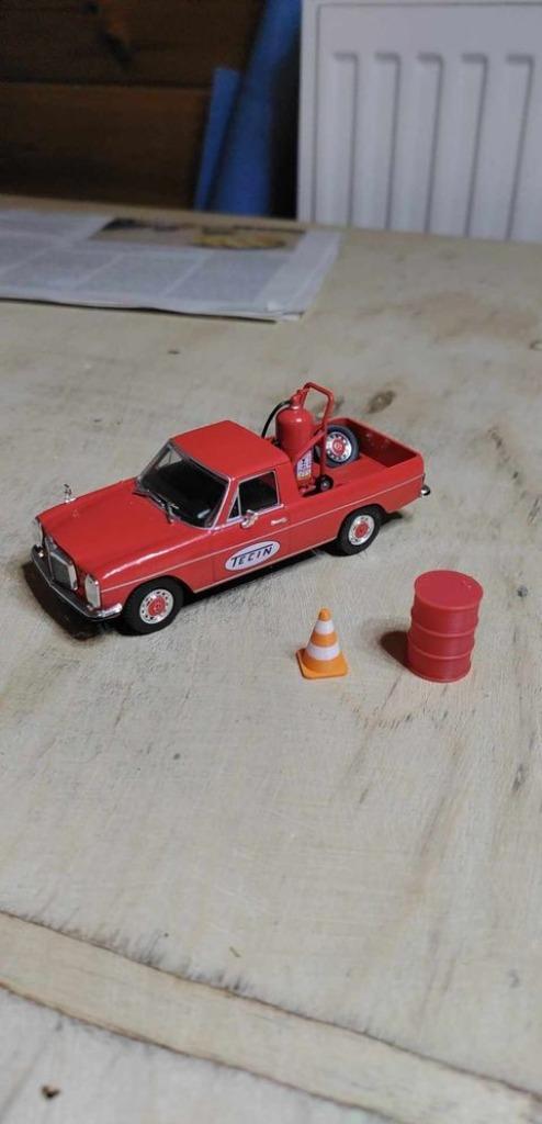 olievaten en kegels, Hobby en Vrije tijd, Modelauto's | 1:43, Nieuw, Overige typen, Overige merken, Ophalen of Verzenden