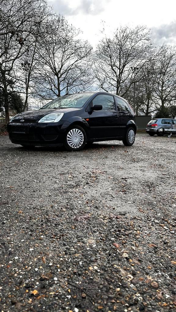 Ford Fiesta 1.3 essence 2007, Autos, Ford, Particulier, Fiësta, Essence, Euro 4, Hatchback, 3 portes, Boîte manuelle, Enlèvement