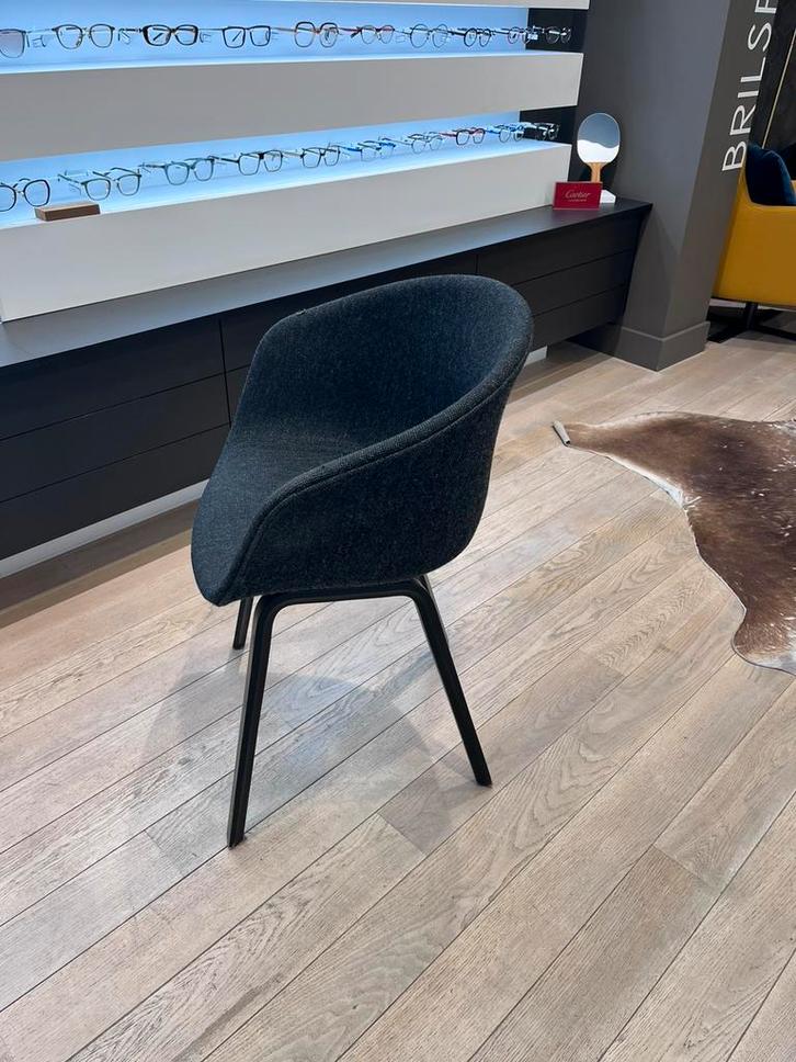 6 x Design stoel HAY gestoffeerd met donker eik onderstel, Huis en Inrichting, Stoelen, Zo goed als nieuw, Grijs, Ophalen