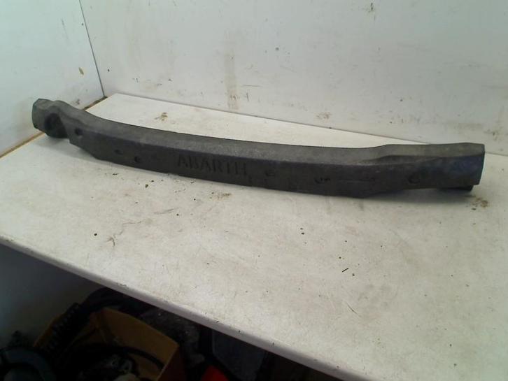 BUMPERBALK VOOR 735B Abarth 500 / 595 / 695 (52026096), Auto-onderdelen, Ophanging en Onderstel, Overige automerken, Gebruikt