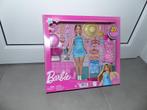 Set Barbie avec accessoires de mode, vêtements, chaise,..., Envoi, Neuf, Barbie