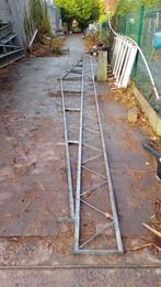 25 metalen spanten, Doe-het-zelf en Bouw, Metalen, Ophalen of Verzenden, Zo goed als nieuw