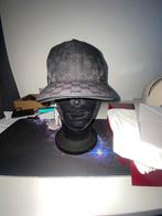 Gucci klassieke zwarte pet 2k25 volledige accessoires, Ophalen of Verzenden, Pet, Zo goed als nieuw, 58 of 59 cm (L, 7¼ of ⅜ inch)