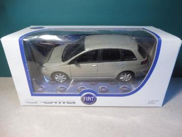 1:43 Norev 50906281 Fiat Croma Wagon , zwart of parelgrijs beschikbaar voor biedingen