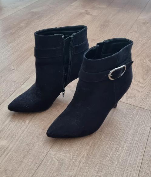 Verschillende paar laarzen, laarzen, sneakers..., Kleding | Dames, Schoenen, Zo goed als nieuw, Ophalen of Verzenden
