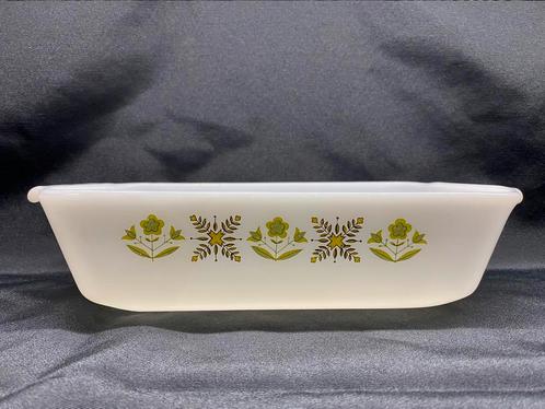 Anchor Hocking Fire King Meadow Green bak/ braadpan VS ‘70, Antiek en Kunst, Antiek | Schalen, Ophalen of Verzenden