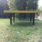 Massief houten vintagesalontafel.  Om op te knappen., Huis en Inrichting, Ophalen, Gebruikt, Rechthoekig