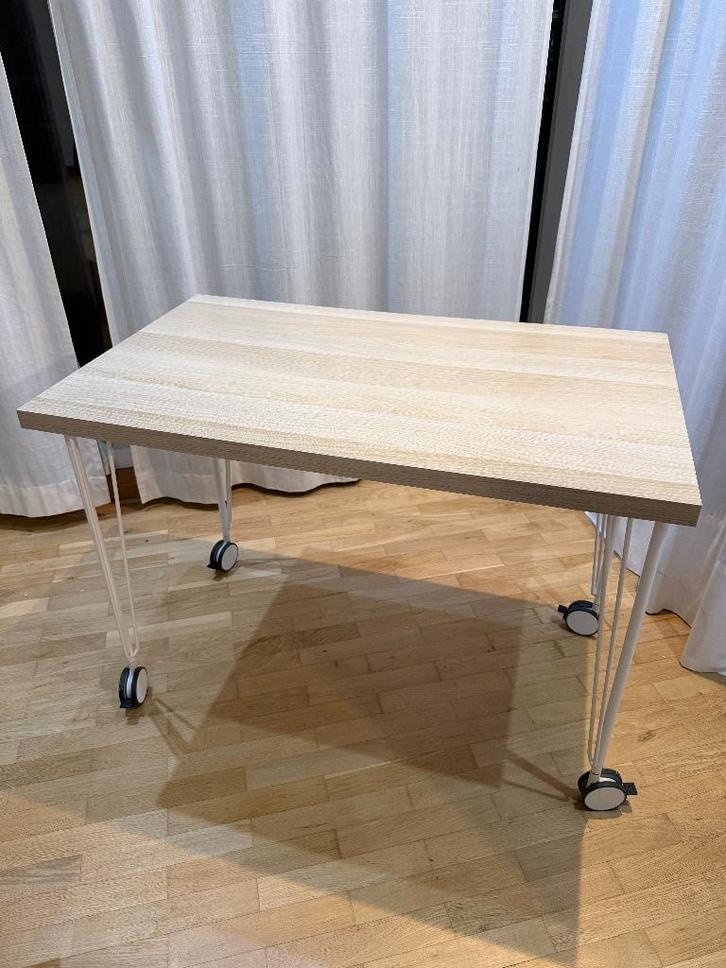 Desk Table on Wheels – Very Good Condition, Maison & Meubles, Bureaux, Comme neuf, Bureau, Enlèvement