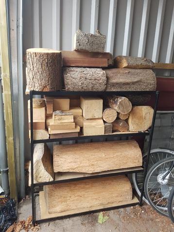 Mooie stukken hardhout voor houtsnijbewerker