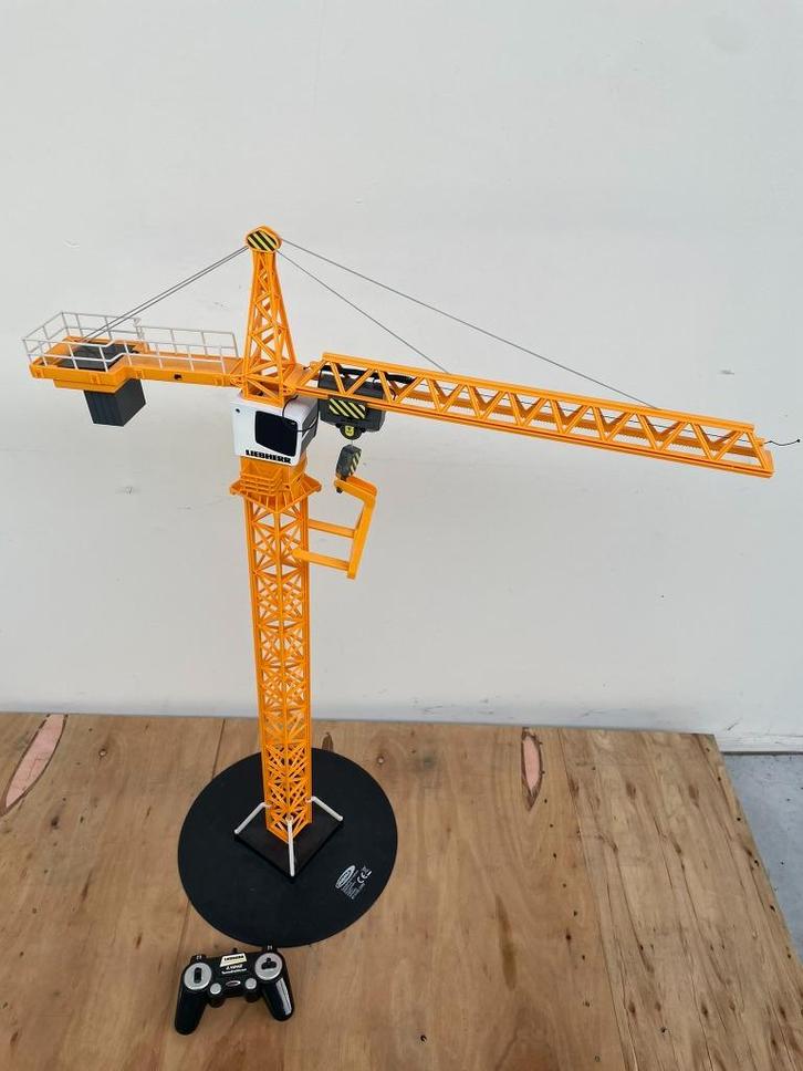 Jamara liebherr torenkraan 2,4ghz, Kinderen en Baby's, Speelgoed |Speelgoedvoertuigen, Zo goed als nieuw, Afstandsbediening, Ophalen