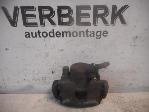 REMKLAUW LINKS VOOR Ford Fiesta 3 (01-1989/12-1996), Auto-onderdelen, Remmen en Aandrijving, Ford, Gebruikt