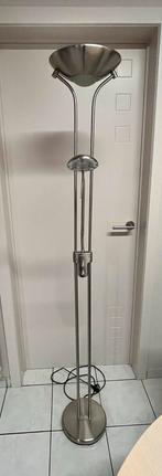 Staande lamp met leeslichtje, Huis en Inrichting, Ophalen, Zo goed als nieuw