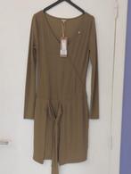 Robe Given taille XS neuve encore étiquetée 89,95 euros, Enlèvement ou Envoi, Neuf