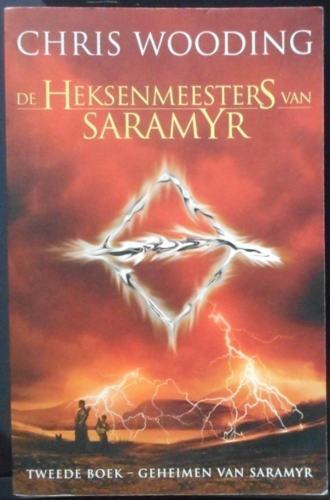 Bananendoos met 34 mooie boeken, Boeken, Romans, Zo goed als nieuw, Ophalen