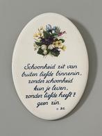 Vintage spreuk wandbord keramiek 15 cm liefde wit wand bord, Huis en Inrichting, Ophalen of Verzenden, Zo goed als nieuw