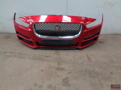 Voorbumper Jaguar XE rood, Auto-onderdelen, Carrosserie, Bumper, Jaguar, Voor, Gebruikt, Ophalen of Verzenden