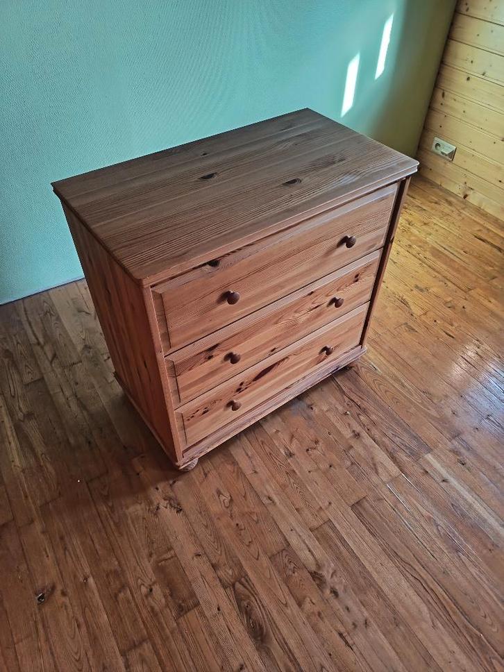 Commodes trois tiroirs Ikea bois, Maison & Meubles, Armoires | Commodes, Utilisé, Moins de 100 cm, 50 à 100 cm, 25 à 50 cm, Pin