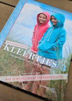 Naaiboek 'kleertjes 3', Boeken, Ophalen of Verzenden, Nieuw