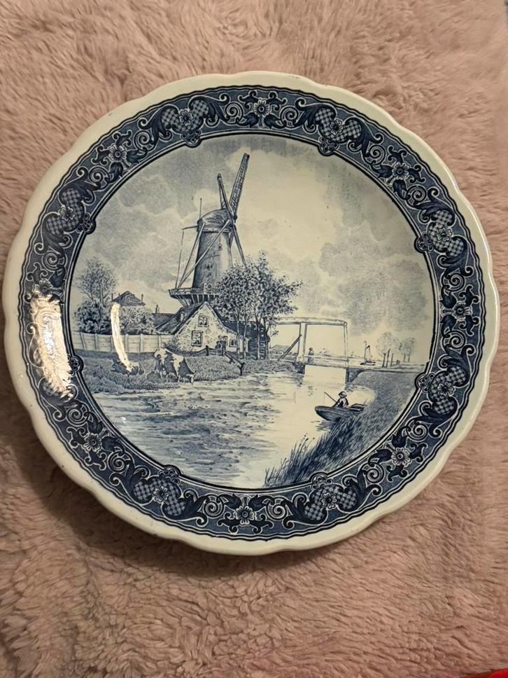 Delfts Boch for Royal Sphinx wandbord – molen op rivier, 30, Antiek en Kunst, Antiek | Wandborden en Tegels, Ophalen