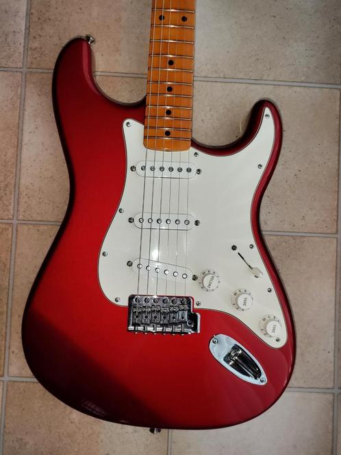 Fender Stratocaster Standard, MiM + hals, Muziek en Instrumenten, Snaarinstrumenten | Gitaren | Elektrisch, Gebruikt, Fender, Ophalen