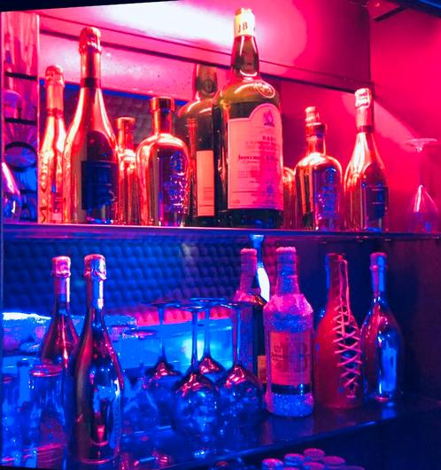 Recherche serveuse pour job de nuit, Vacatures, Vacatures | Overige Vacatures, Starter, Vast contract, Geschikt als bijbaan, Overige uren