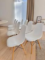 8 x Witte salonstoelen met houten poten, Huis en Inrichting, Wit, Scandinavisch, Zo goed als nieuw, Vijf, Zes of meer stoelen