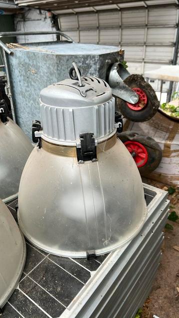 Hang Lampen 4 stuks beschikbaar voor biedingen