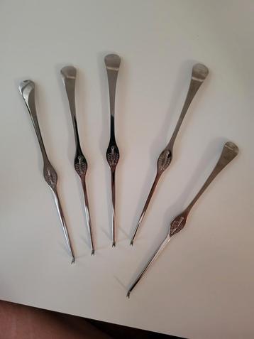 Kreeft- en fonduevorken, parelmoer kaviaarlepels, ... beschikbaar voor biedingen