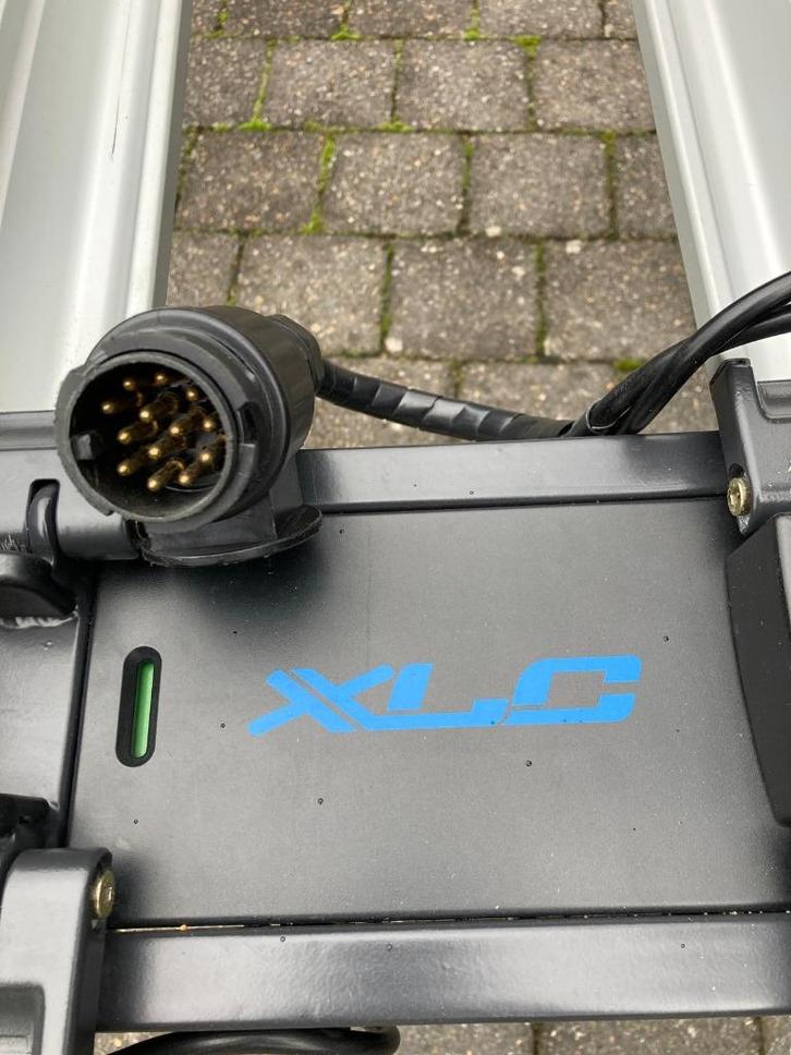 Fietsdrager XLC Azura, Auto diversen, Fietsendragers, Zo goed als nieuw, Trekhaakdrager, 2 fietsen, Brede banden, Elektrische fiets