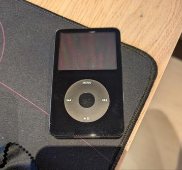 iPod 5e génération 80 Go + station d'accueil universelle, Enlèvement ou Envoi, Comme neuf, Noir