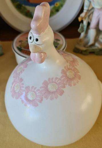 Grande poule J Line, à décor de fleurs roses, Enlèvement ou Envoi, Comme neuf, Oiseaux, Statue ou Figurine